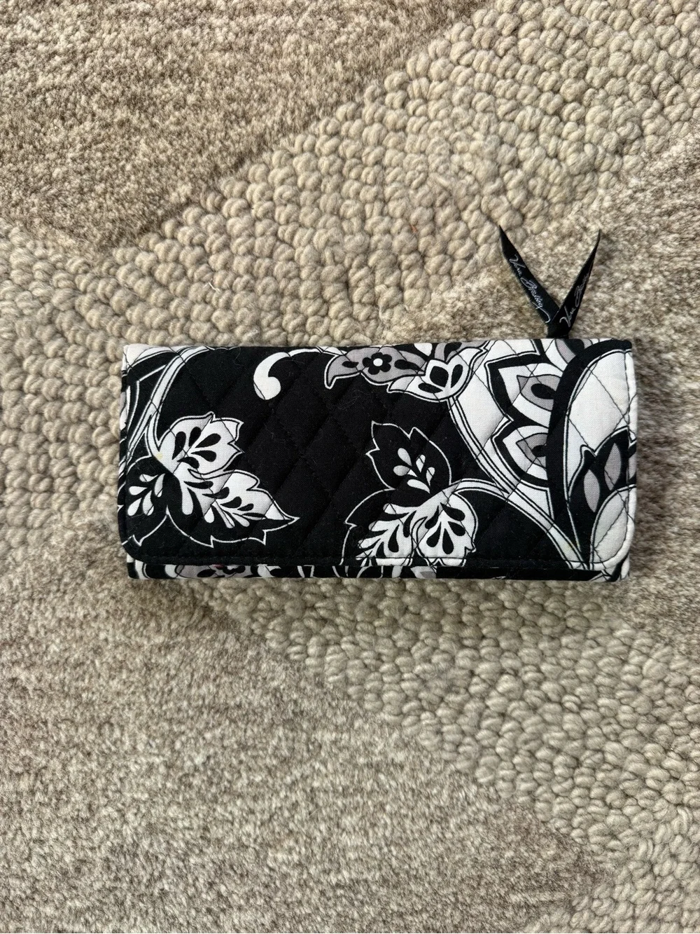 Vera Bradley Trifold Wallet Black White Paisley